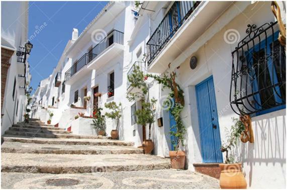 Apartment Cala De Nerja-lovely Nerja